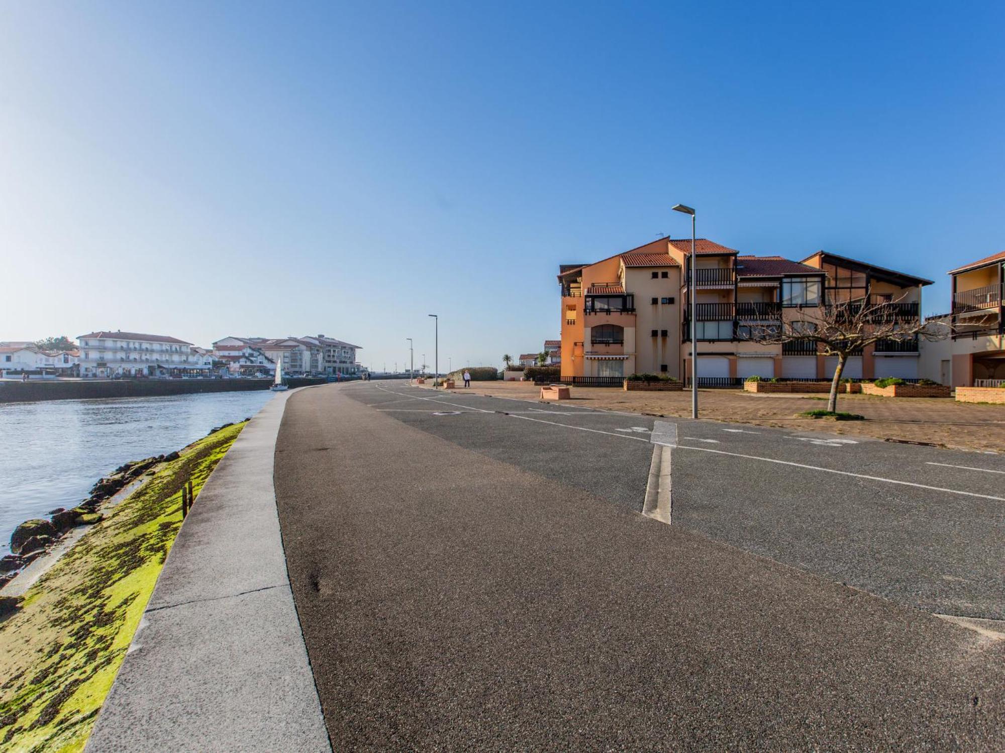Apartment Les Terrasses Notre Dame Du Port-8 By Interhome كابروتو المظهر الخارجي الصورة